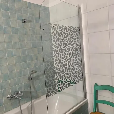 Hirzelzeit 아파트 *